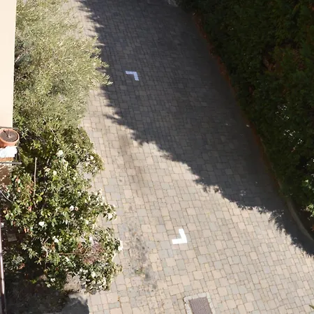 La Casa Nella Vigna *